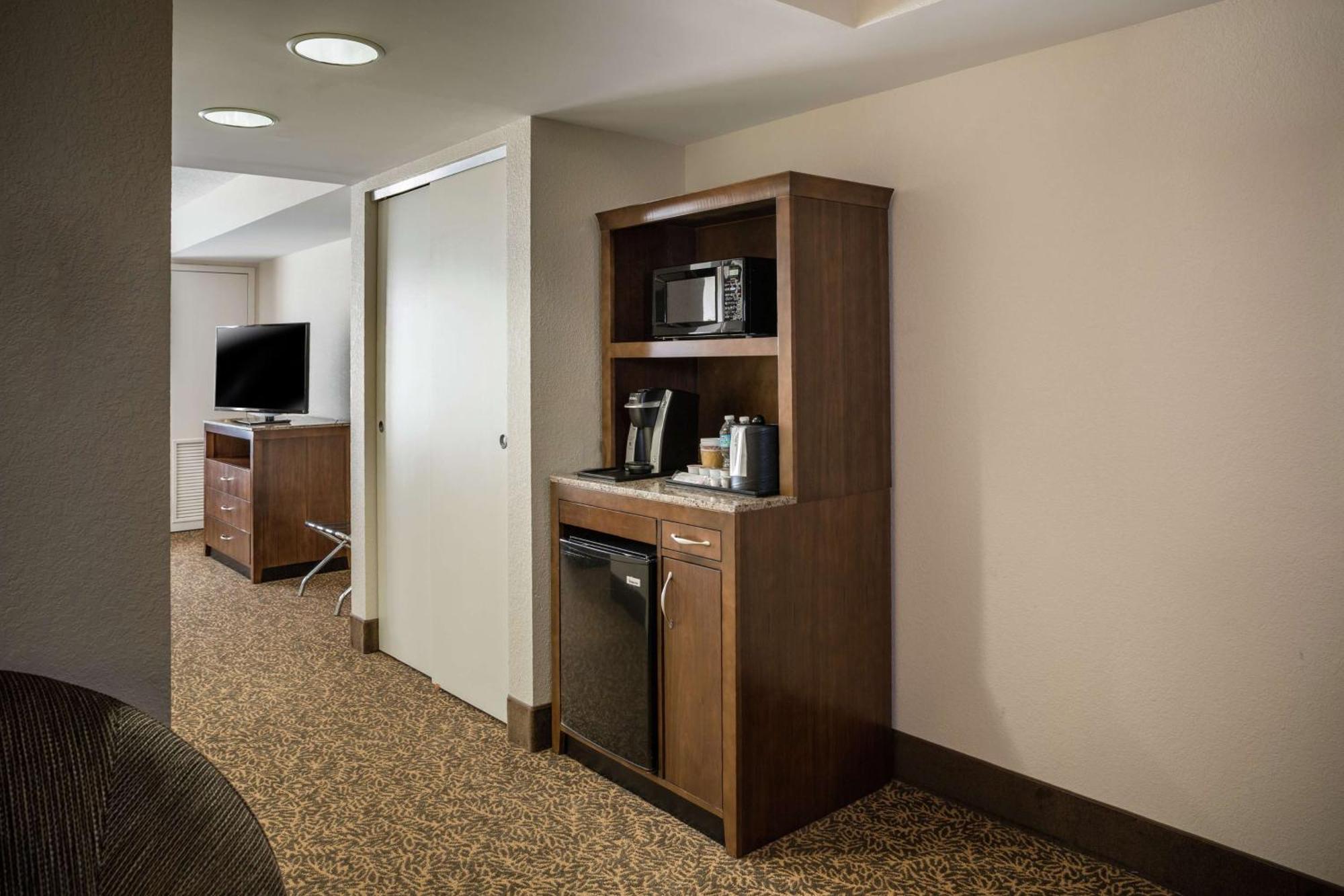 Hilton Garden Inn Richmond Innsbrook Шорт Пъмп Екстериор снимка